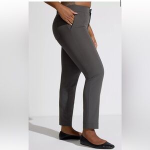 NWOT Mondetta Women’s Woven Travel Pant, size 12